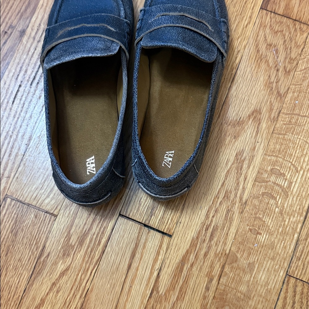 Zara distressed leather loafers sz 39/us 8 - Picture 2 of 3